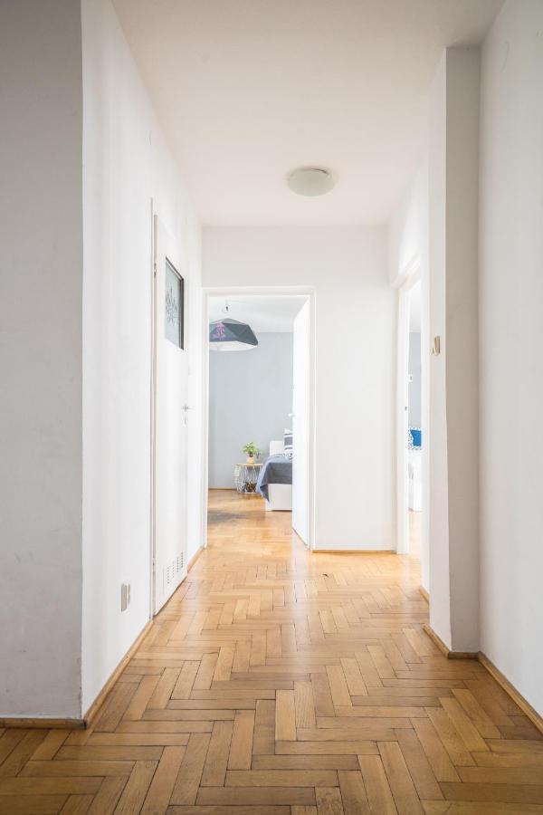 Oomph Warsaw Central 3-Bedroom Flat 외부 사진