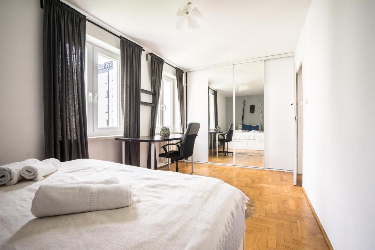 Oomph Warsaw Central 3-Bedroom Flat 외부 사진