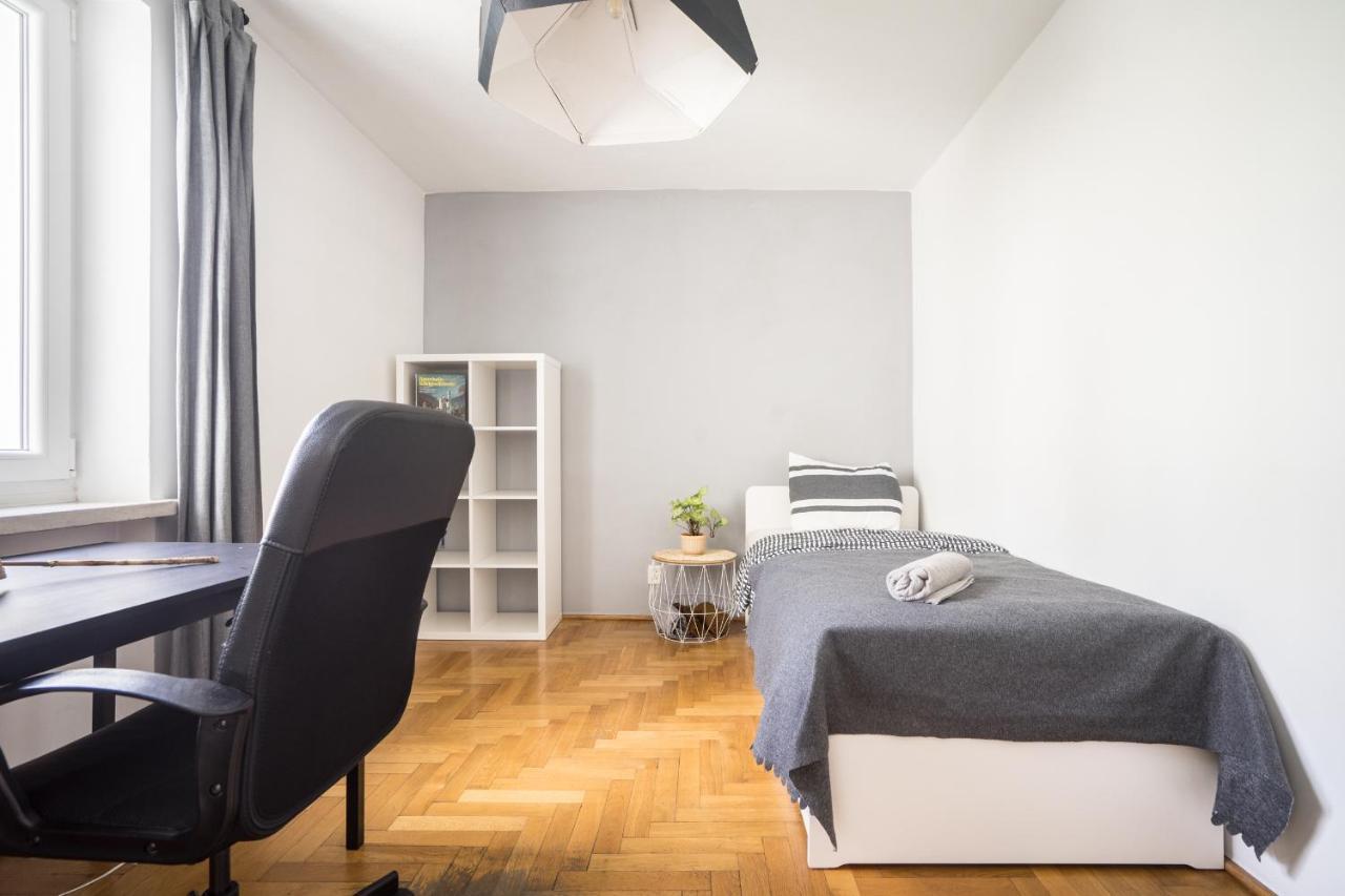 Oomph Warsaw Central 3-Bedroom Flat 외부 사진